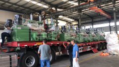 陶瓷(ci)柱塞泵(beng)整車發(fa)貨