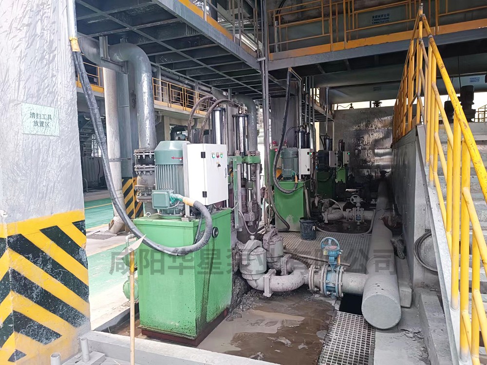 陶(tao)瓷廠-陶(tao)瓷柱塞(sai)泵使用(yong)現場