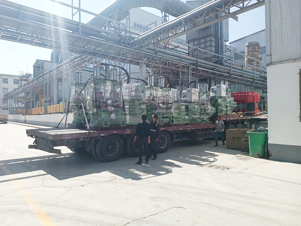 陶(tao)瓷廠-陶(tao)瓷柱塞(sai)泵使用(yong)現場2